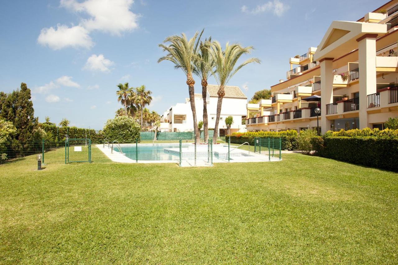 Appartamento Romana Playa Studio With Sea View Marbella Esterno foto